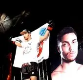 Professor Vinicius Oliveira: faixa preta e atleta profissional de kickboxing